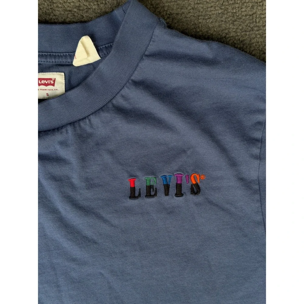 Levis Mens Small Blue Rainbow Embroidered Logo Short Sleeve Cotton T-Shirt